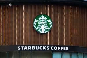 Starbucks отрича съобщенията, че планира да се оттегли напълно от Китай