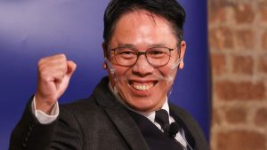 Профсъюзите на пожарникарите в Хонконг критикуват продуцента на Ip Man Чекли Син заради забележки за пожар