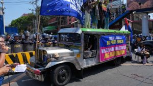 Филипинската петролна рафинерия Petron купува руски суров петрол, разглежда алтернативи