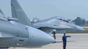 Дали предстоящата среща на върха между Си и Тръмп стои зад прекъсването на въздушните полети на НОАК близо до Тайван?